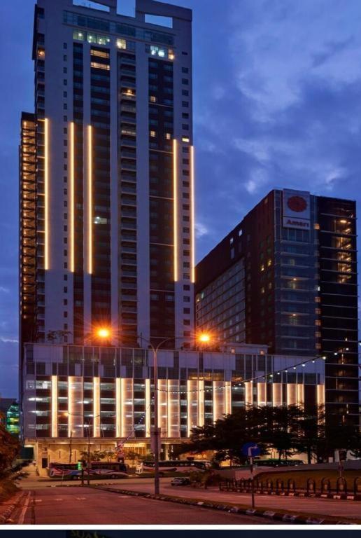 Suasana Jb At Jb Center Luxury Modern & Rustic 1Br Apt For Bussiness,Vacation Trips Johor Bahru Eksteriør billede